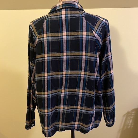 j.Jill Button Down Shirt EUC - Picture 6 of 9